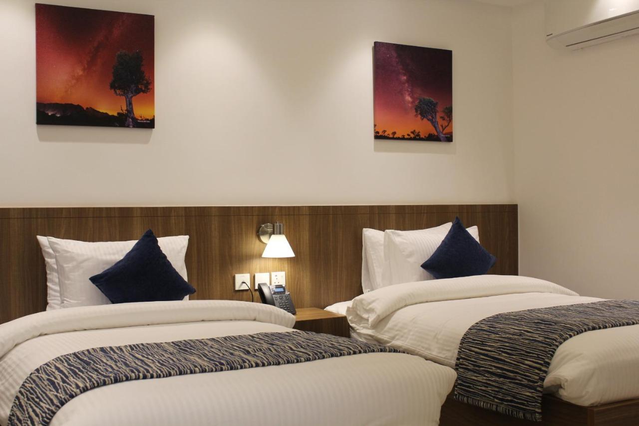 Duqm Express Hotel Exterior foto